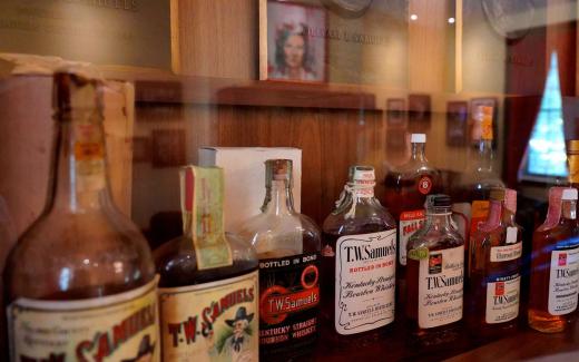 Bourbon whiskey bar